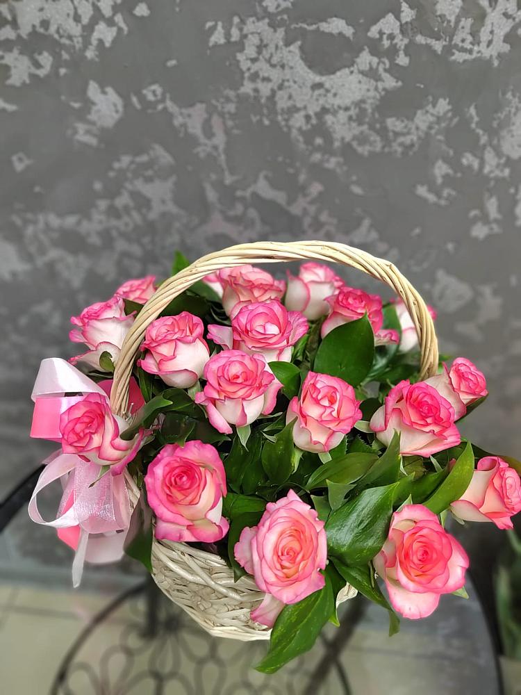 Цветочная композиция из Розы в корзине в Саблинском