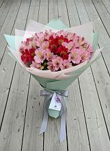 Букет цветов из:  Альстромерии #REPLACE_PRED# Саблинском