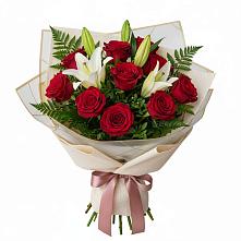 Букет цветов из:  Лилии и Розы в Саблинском