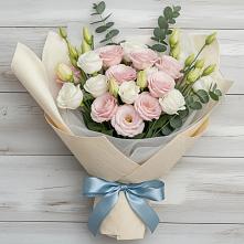 Букет цветов из:  Лизиантусы в Саблинском