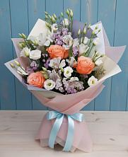 Букет цветов из:  Лизиантусы, Розы, Альстромерии и Гипсофила в Саблинском