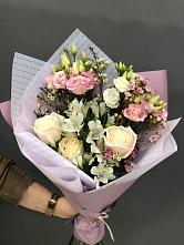 Букет цветов из:  Альстромерии, Розы и Лизиантусы #REPLACE_PRED# Саблинском