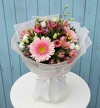 Букет цветов из:  Герберы, Альстромерии и Лизиантусы #REPLACE_PRED# Саблинском
