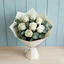 Букет Белые розы в Эвкалипте в Саблинском