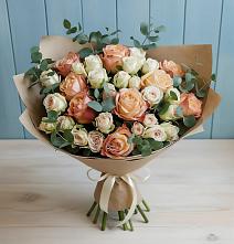 Букет цветов из:  Альстромерии и Розы в Саблинском